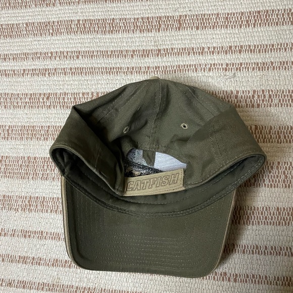 VTG catfish hat - Picture 2 of 3